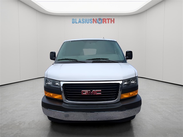 2024 Gmc Savana 2500 Cargo photo 3