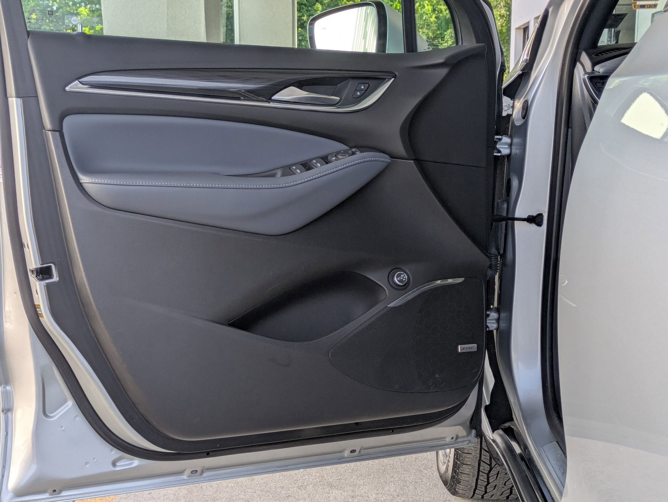 2022 Buick Enclave Essence photo 12