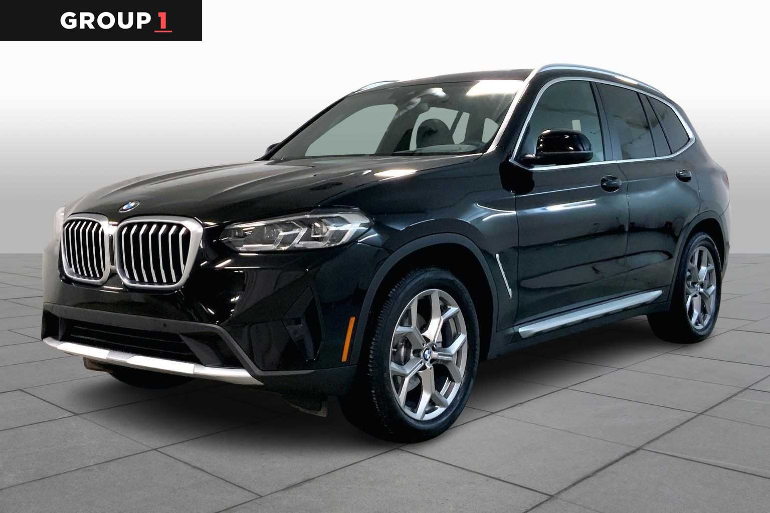 2023 BMW X3 30i's photo