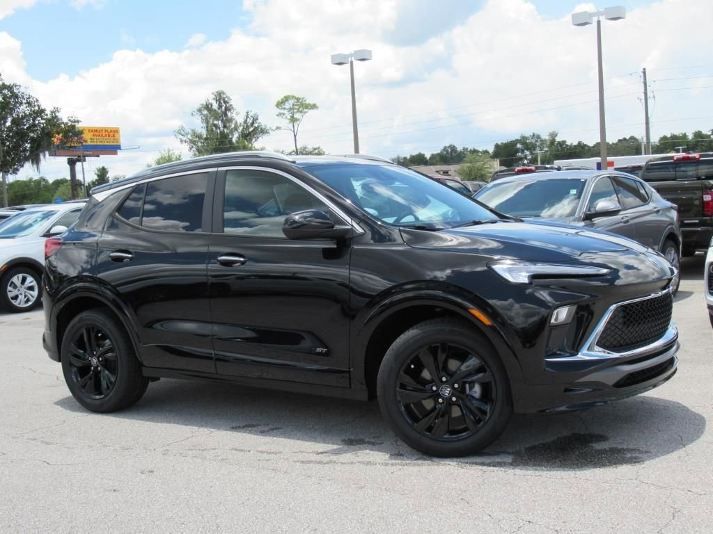 2026 Buick Encore GX Sport Touring photo 2