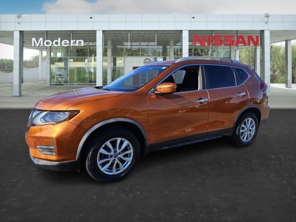 2020 Nissan Rogue SV's photo