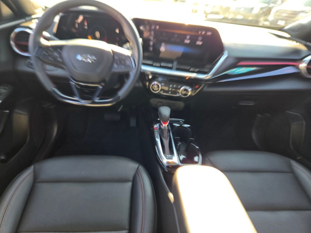2025 Chevrolet Trax photo 11