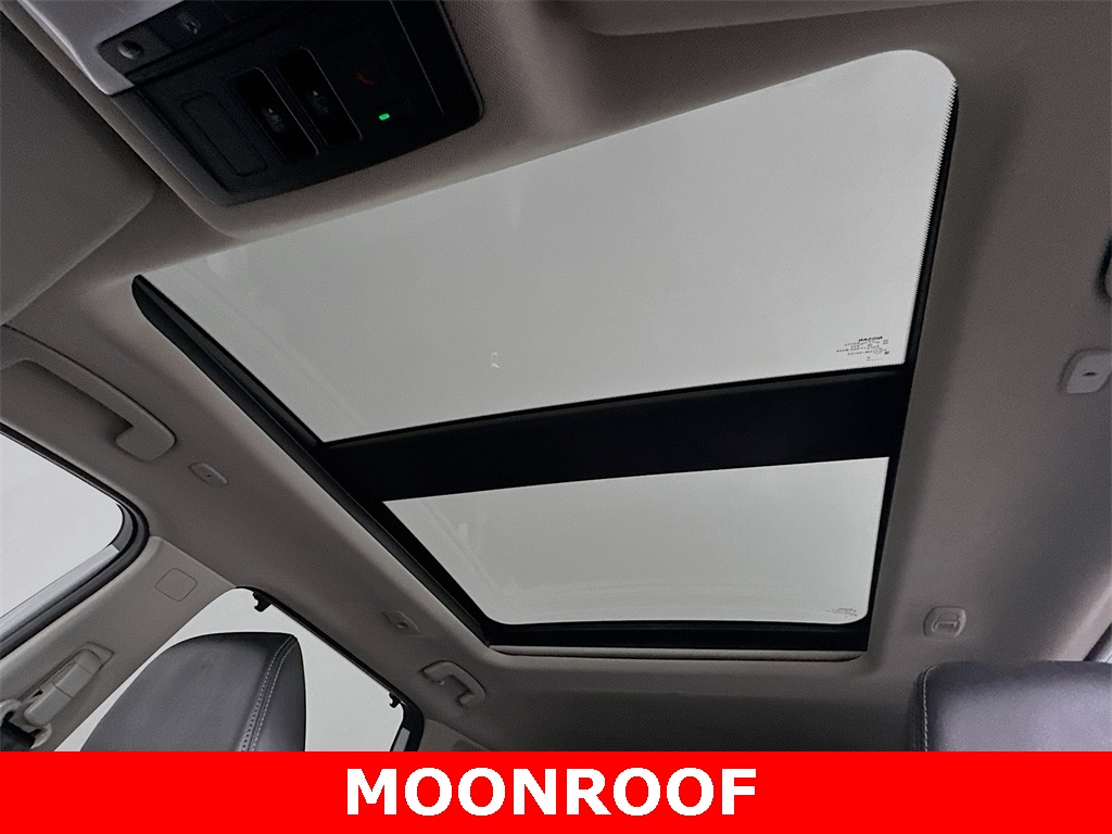 2022 Nissan Rogue Platinum photo 3