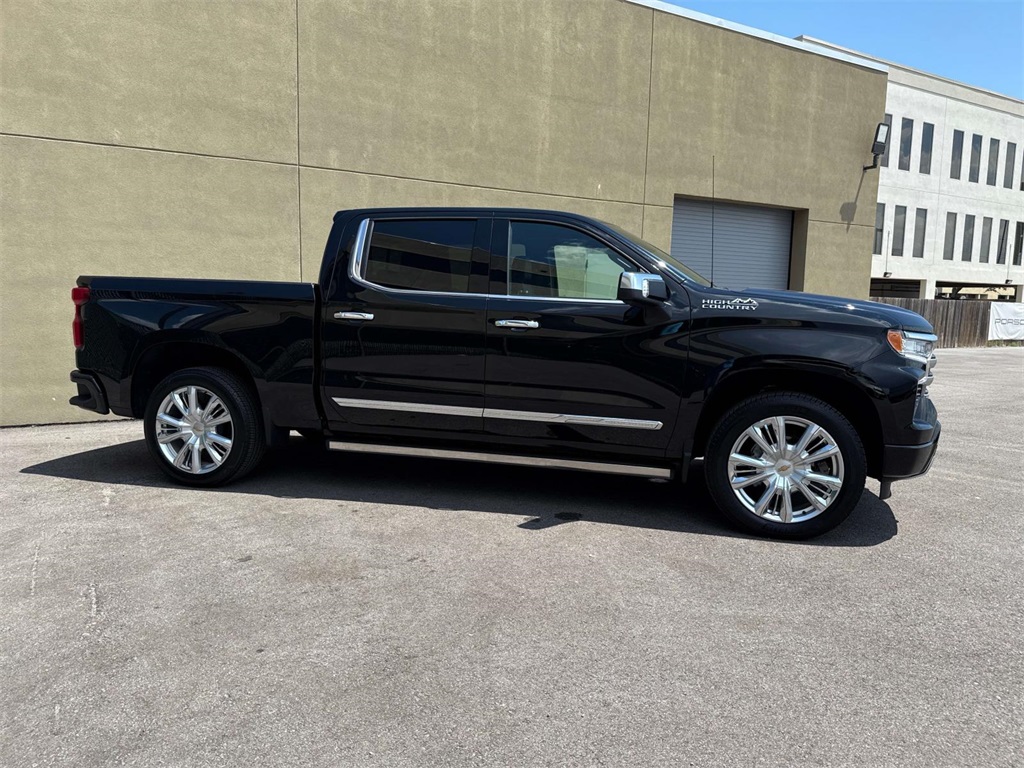 2023 Chevrolet Silverado 1500 High Country photo 8