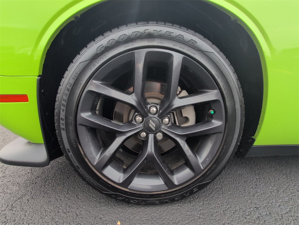2023 Dodge Challenger R/T photo 10