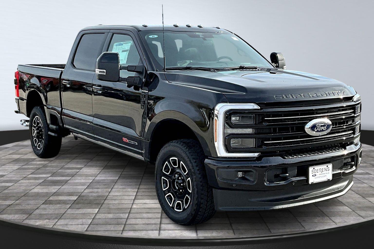 2026 Ford F-350 Super Duty Platinum's photo