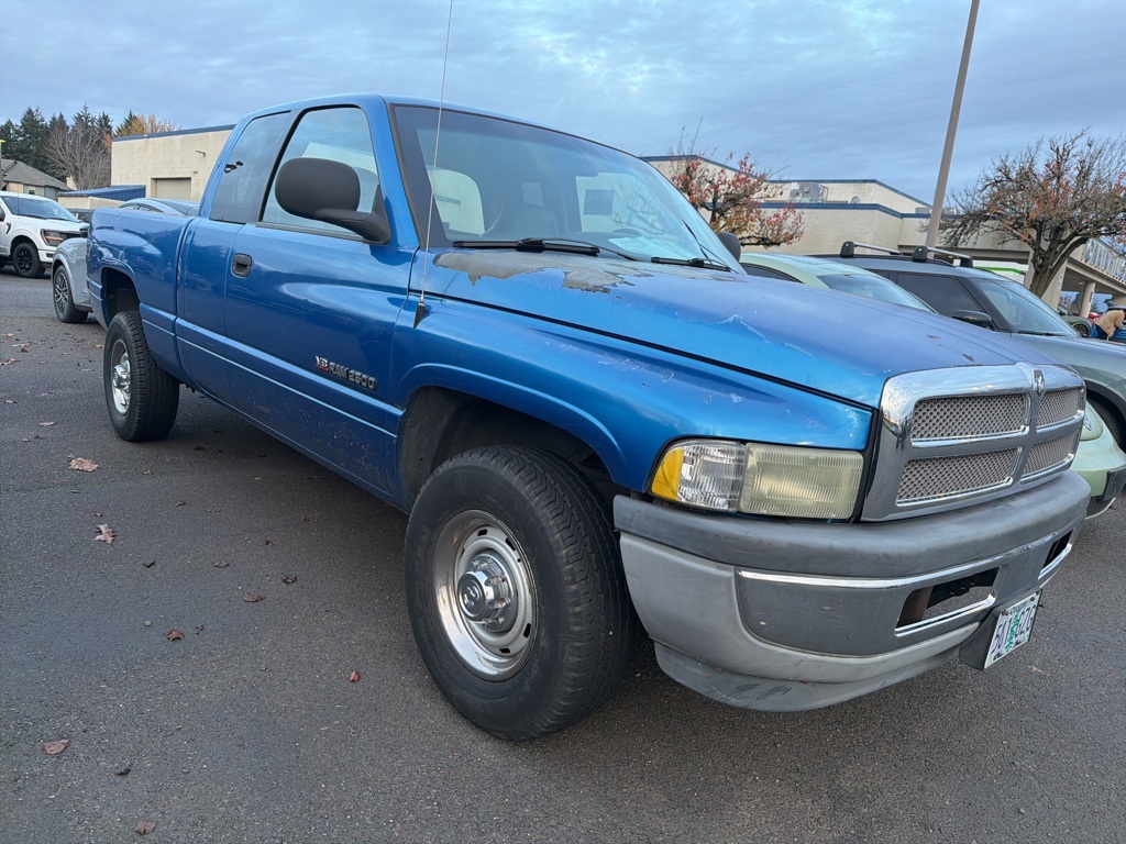 2001 Dodge Ram photo 3