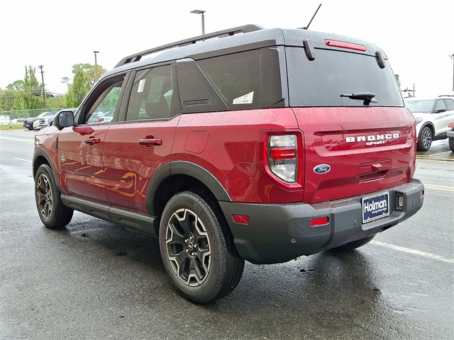 2025 Ford Bronco Sport Outer Banks photo 3