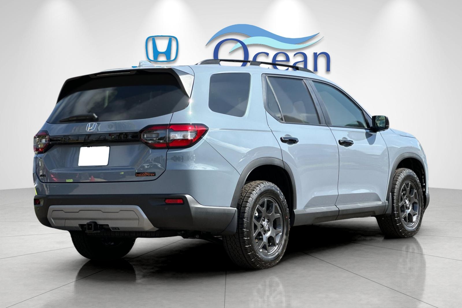 2025 Honda Pilot TrailSport photo 4