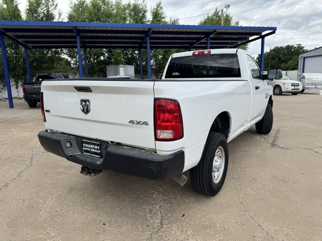 2017 Ram 2500 Tradesman photo 3