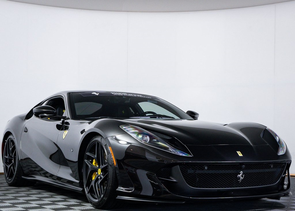 2020 Ferrari 812 Superfast Base photo 3