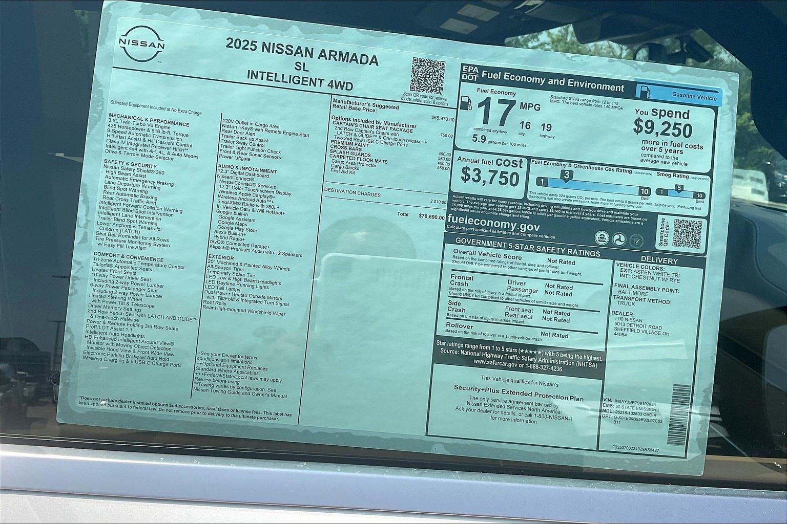 2025 Nissan Armada SL photo 13