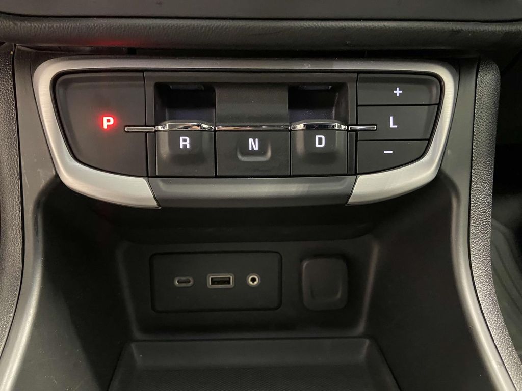 2023 Gmc Terrain SLE photo 17