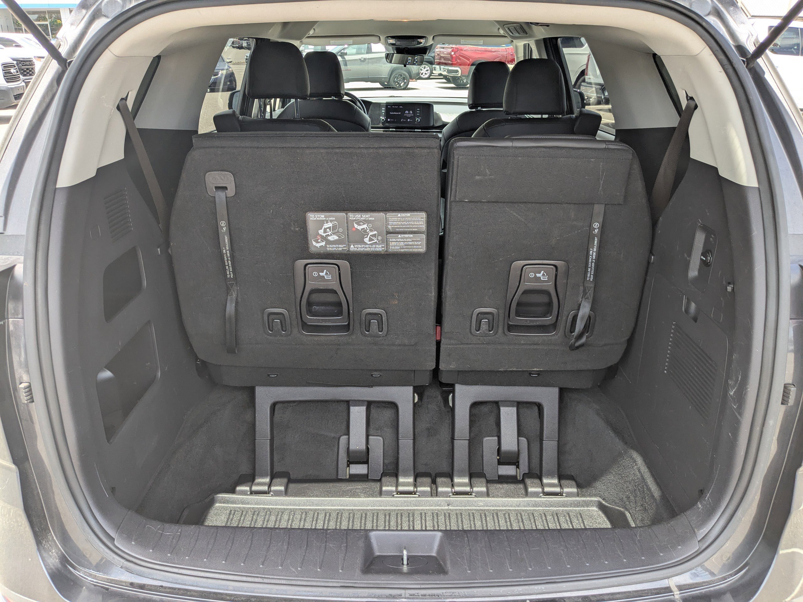 2022 Kia Carnival LXS photo 12