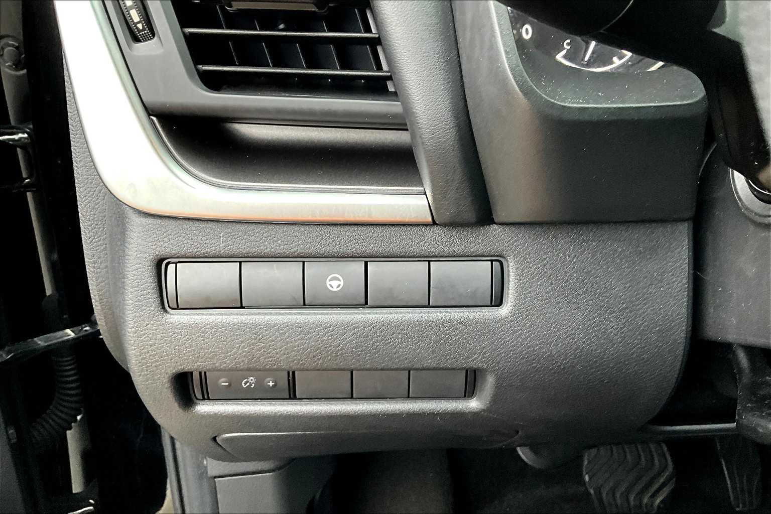 2023 Nissan Rogue SV photo 29