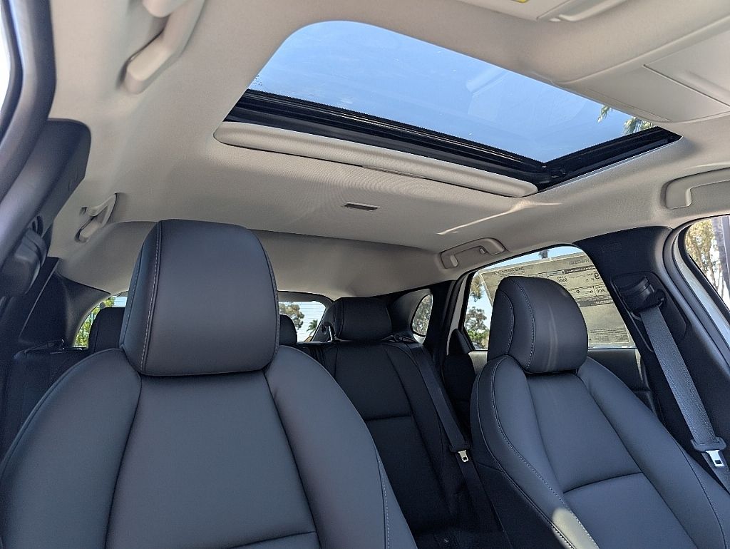 2025 Mazda CX-30 2.5 S Preferred photo 14