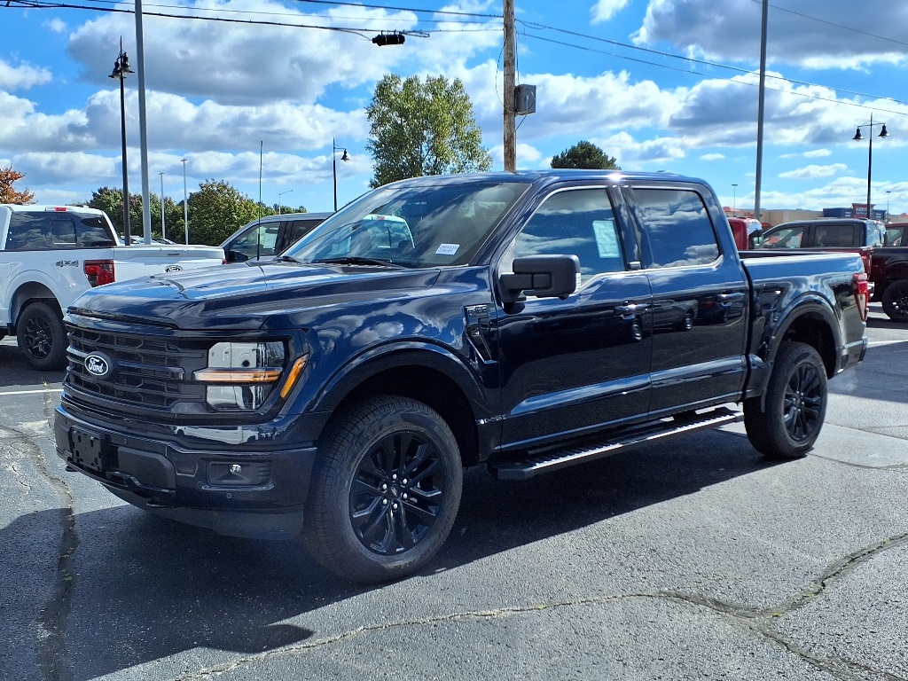 2025 Ford F-150 XLT's photo