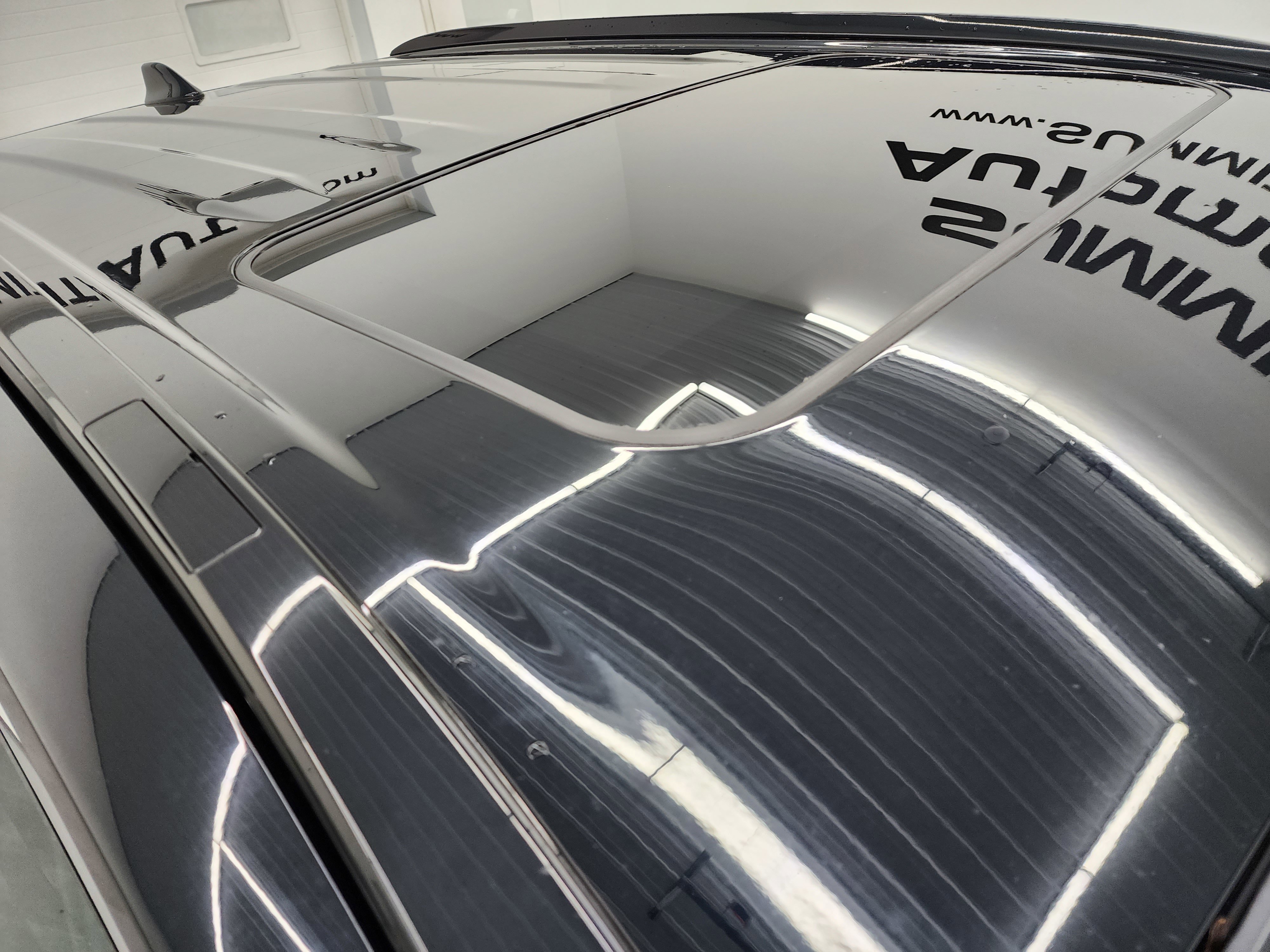 2019 Toyota RAV4 XLE photo 2