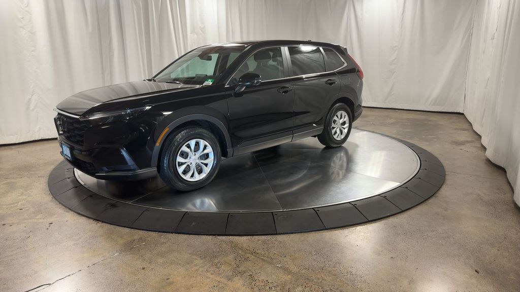 2025 Honda CR-V LX photo 4