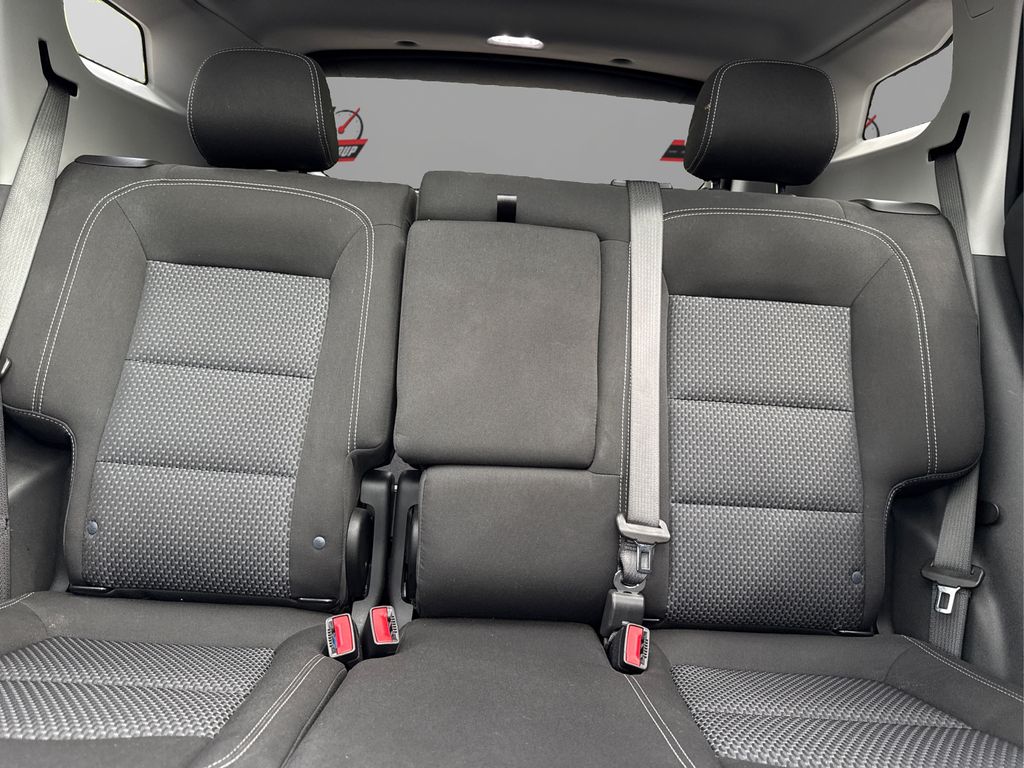 2023 Gmc Terrain SLE photo 18