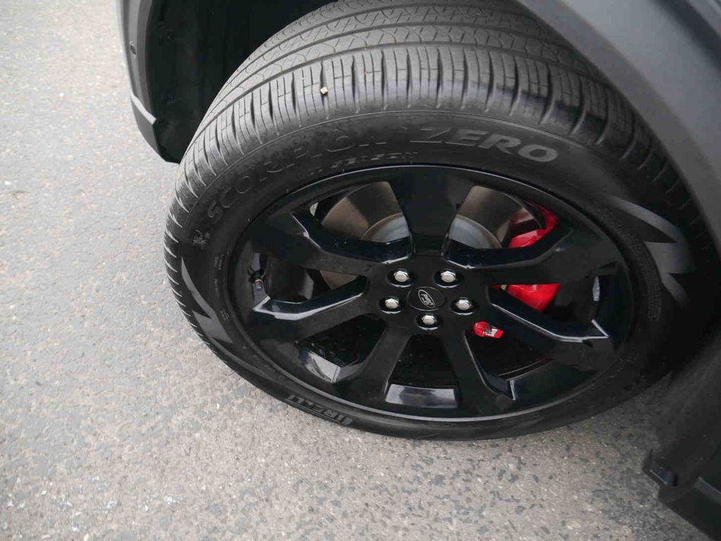 2024 Ford Explorer ST photo 9