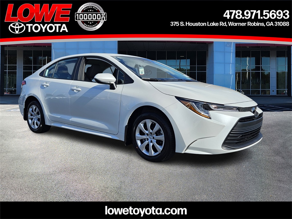 2026 Toyota Corolla LE's photo