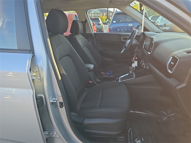 2022 Hyundai Venue SEL Limited photo 18