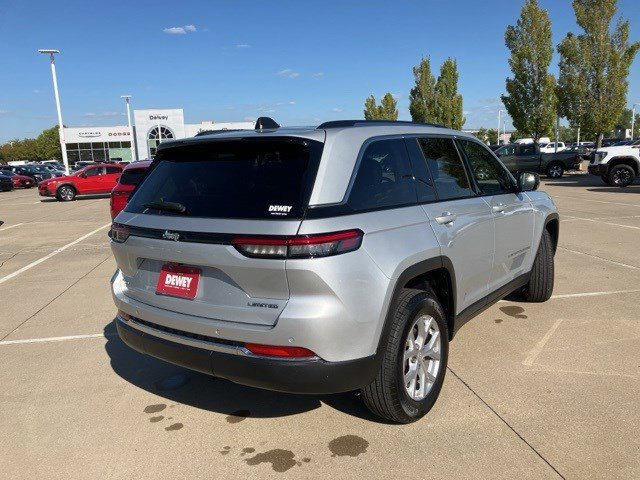 2023 Jeep Grand Cherokee Limited photo 2