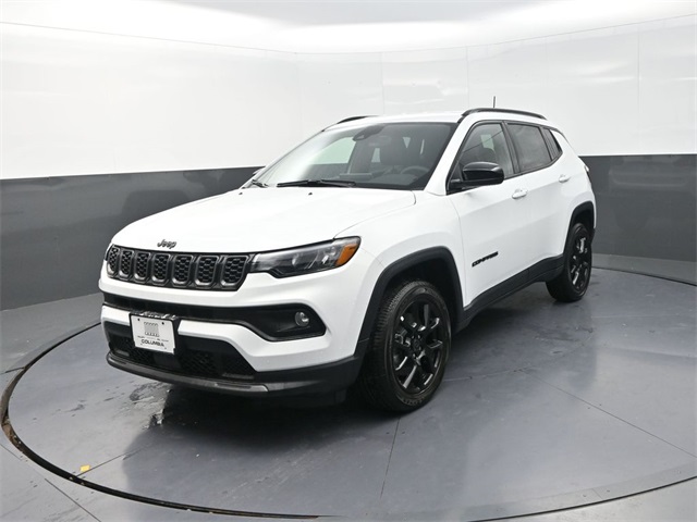 2026 Jeep Compass Latitude Altitude photo 3