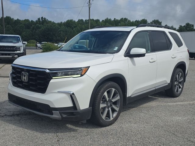 2023 Honda Pilot Elite's photo