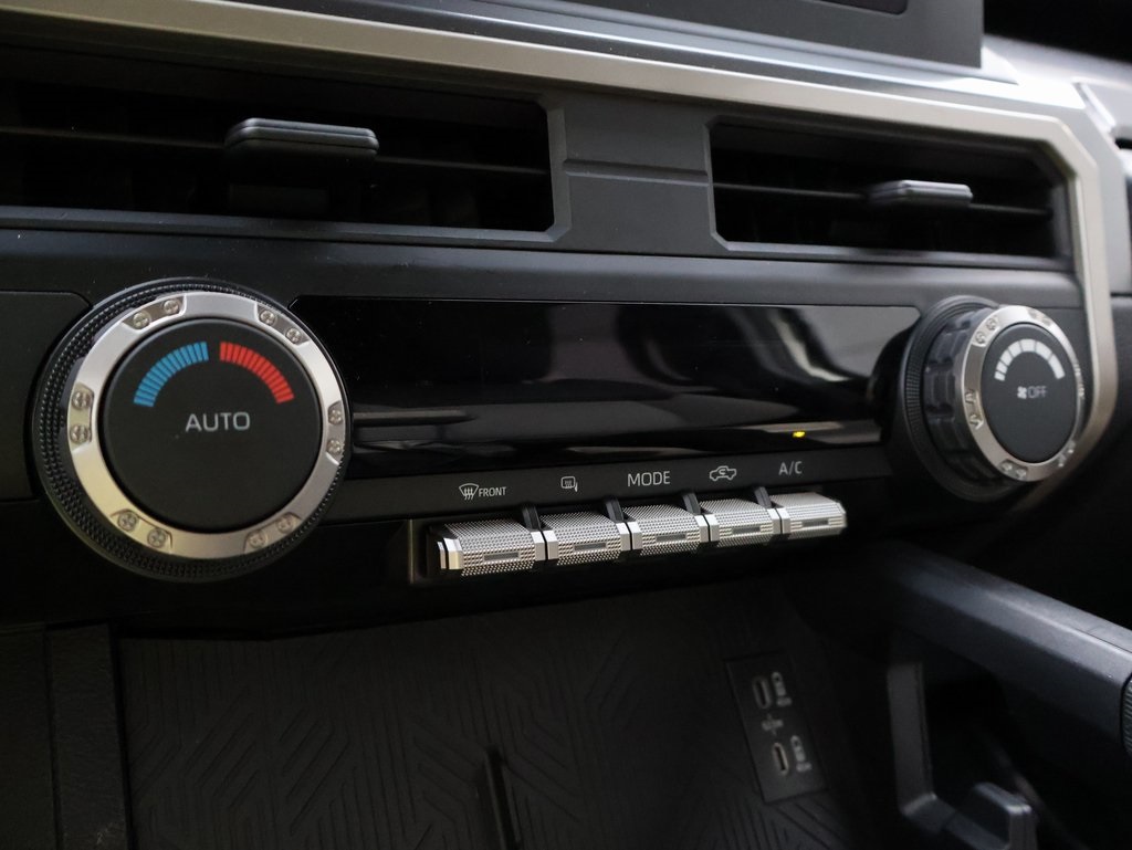 2025 Toyota Tacoma TRD Off-Road photo 33