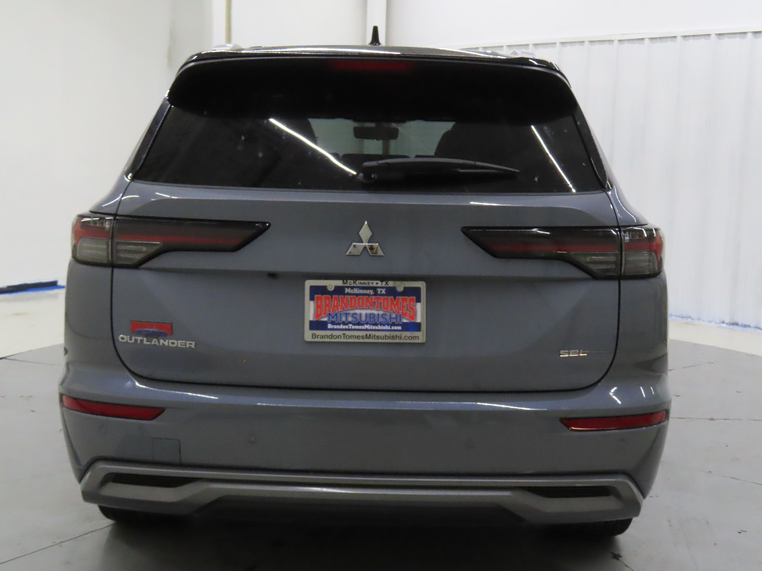 2025 Mitsubishi Outlander SEL photo 4