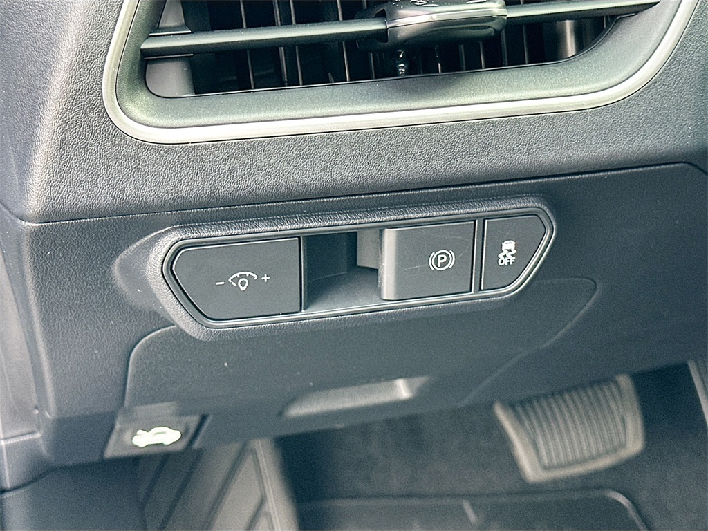 2025 Kia K4 LXS photo 10