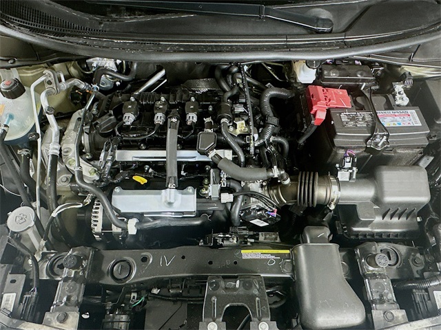 2025 Nissan Versa SV photo 10