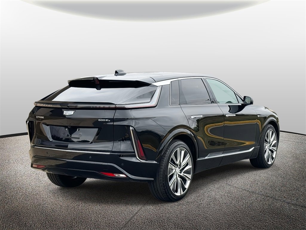 Certified 2024 Cadillac LYRIQ Luxury 3 with VIN 1GYKPSRL8RZ140426 for sale in Chantilly, VA