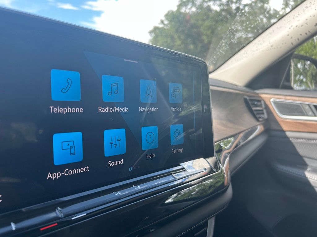 2026 Volkswagen Atlas SE Technology photo 10