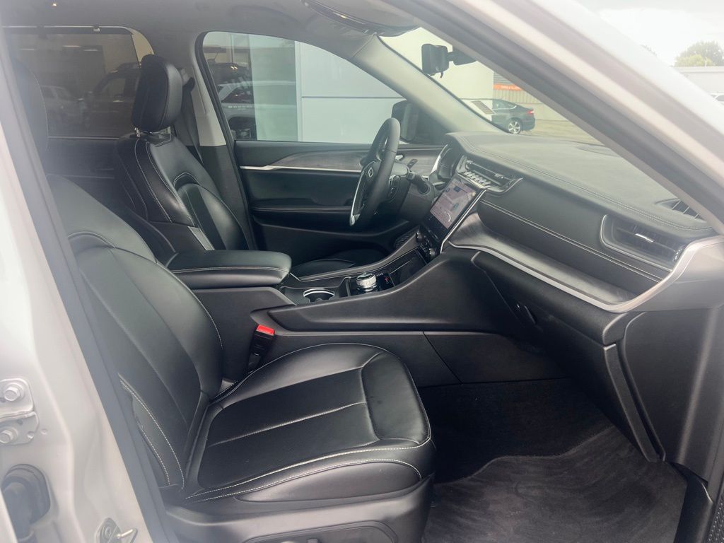 2023 Jeep Grand Cherokee Limited photo 31