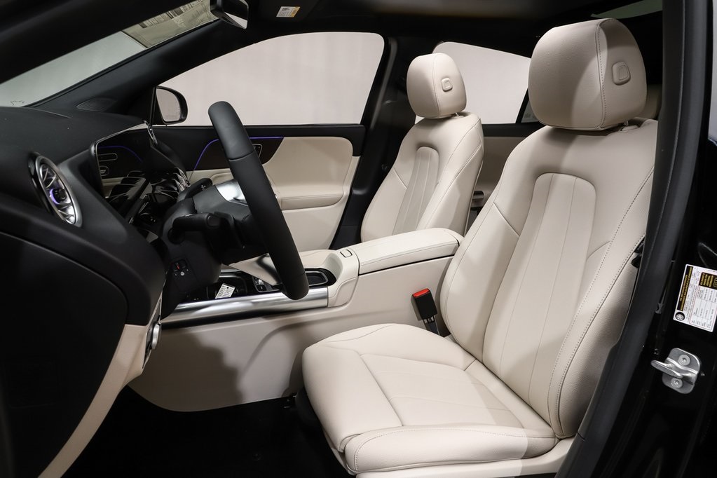 2025 Mercedes Benz GLA 250 photo 9