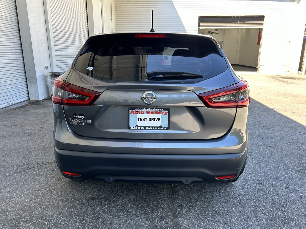 2020 Nissan Rogue Sport S photo 3