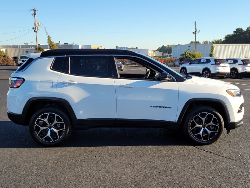 2025 Jeep Compass Limited photo 2