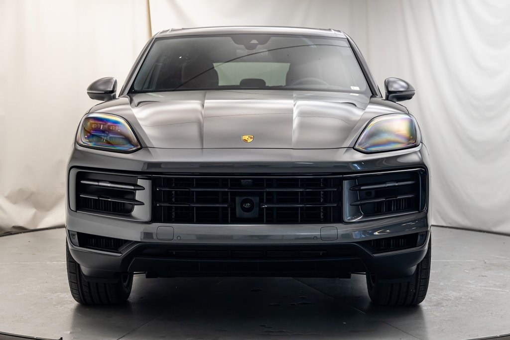 2024 Porsche Cayenne S photo 10