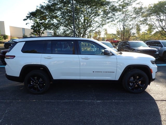 2025 Jeep Grand Cherokee Altitude X photo 5