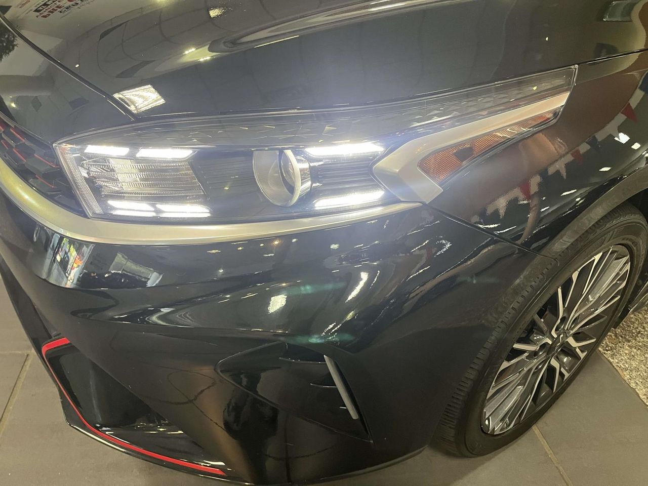 2023 Kia Forte GT-Line photo 9
