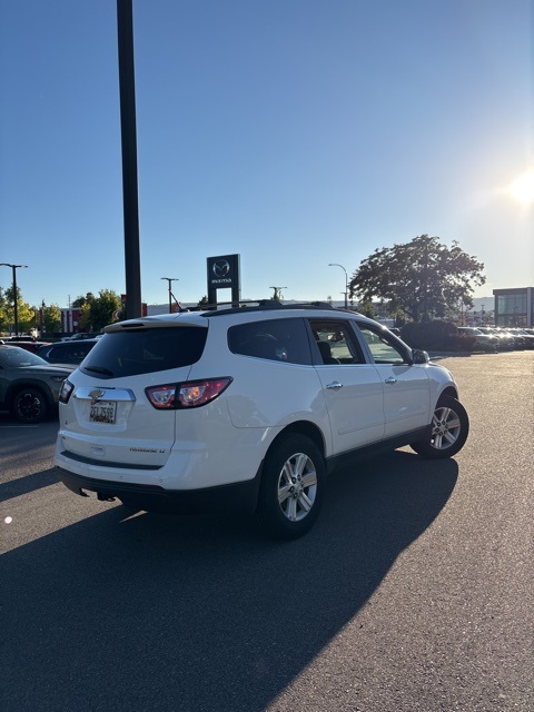 2014 Chevrolet Traverse 1LT photo 4