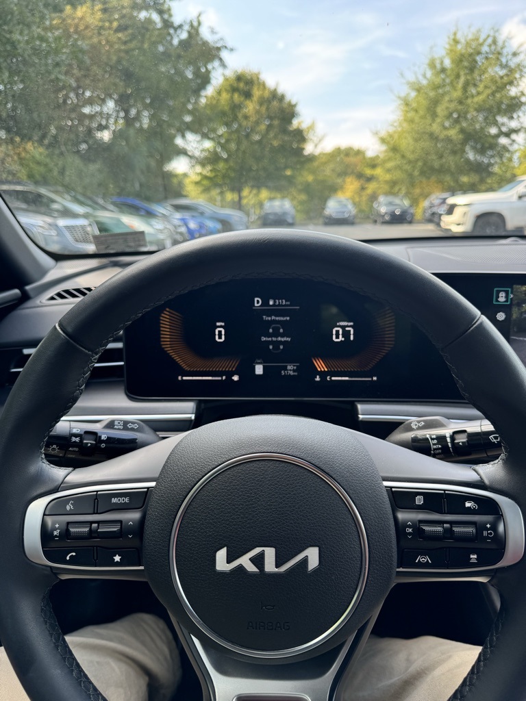2025 Kia K5 GT-Line photo 14