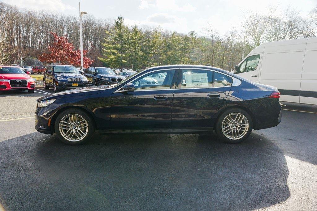 New 2025 Tanzanite Blue II Metallic BMW 530i xDrive image 5