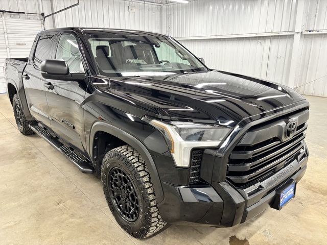 2024 Toyota Tundra SR5's photo