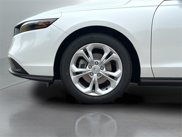 2025 Honda Accord LX photo 2