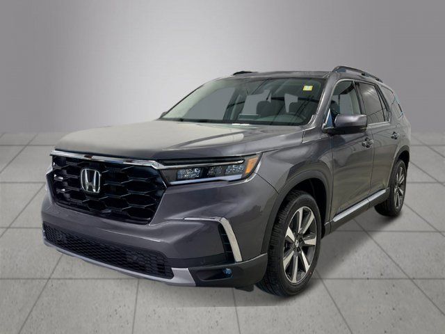 2025 Honda Pilot Touring's photo