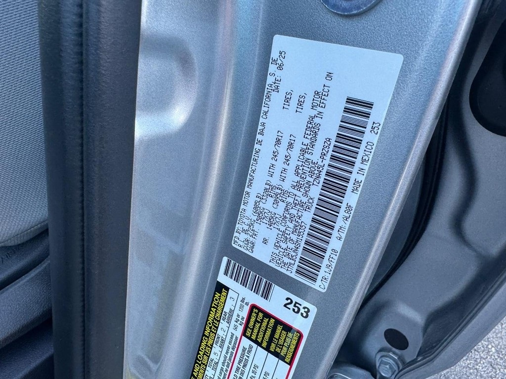 2025 Toyota Tacoma SR5 4x4 Double Cab photo 16